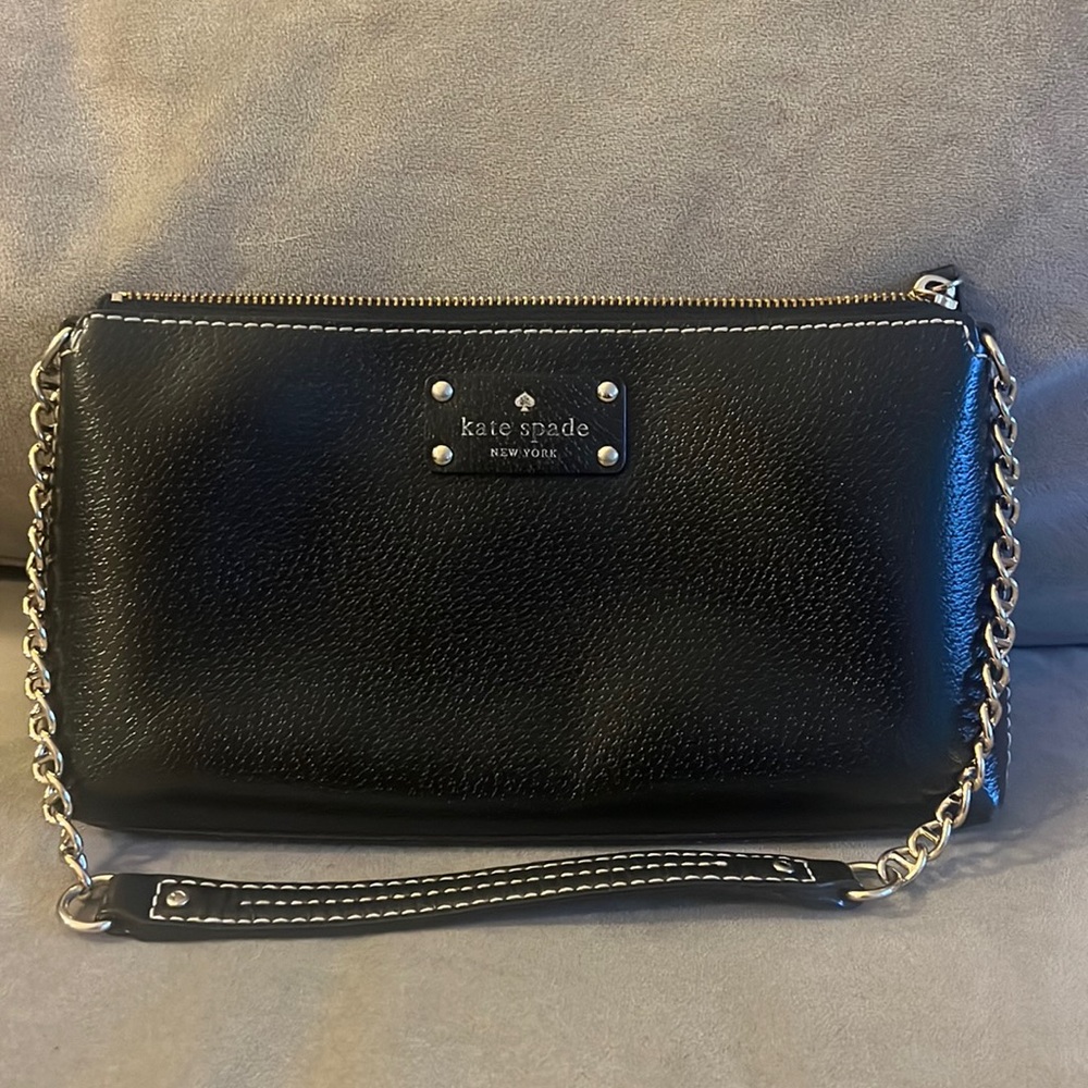 Black Kate Spade shoulder bag w/ chain